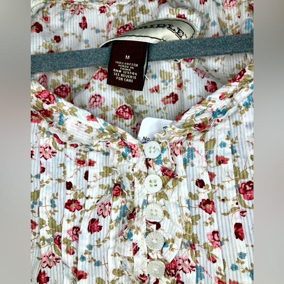 🎊2 FOR 1🎊 Bit and Bridle Ling Sleeve Blouse - Picture 3 of 7